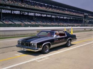 Oldsmobile Delta 88 Indy 500 Pace Car 1977 года